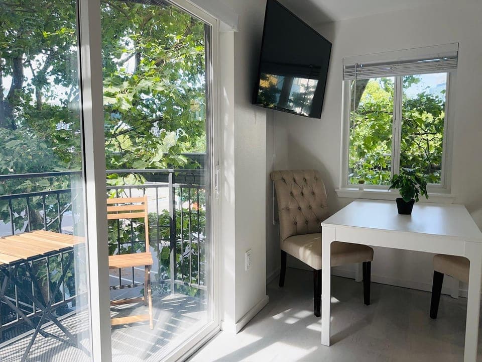 Balcony/Terrace, City view