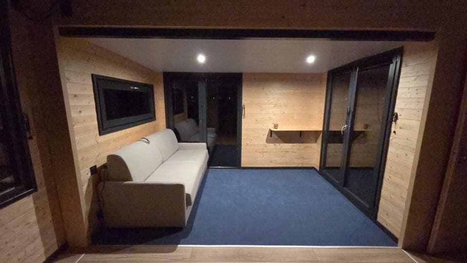 Living room, Bedroom