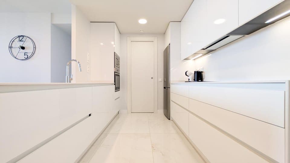 Kitchen or kitchenette, oven