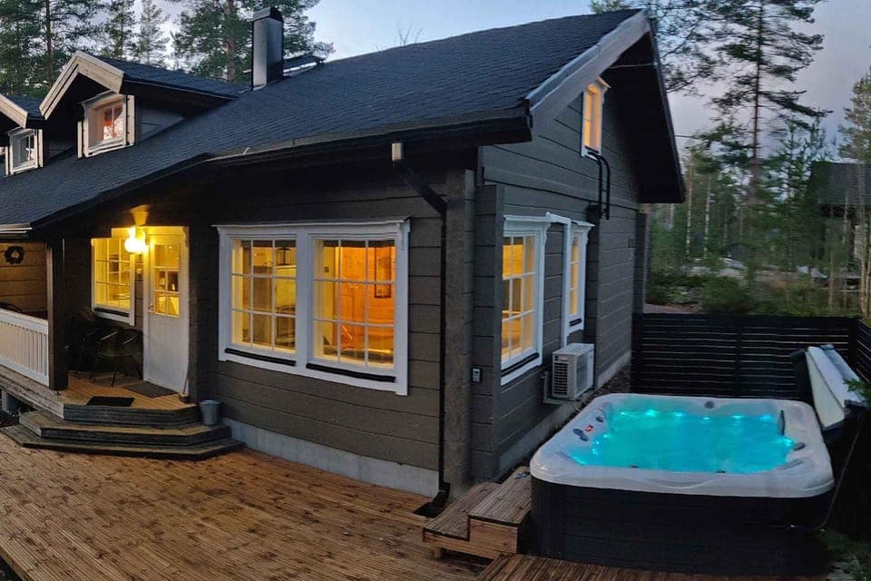 Property building, Pool view