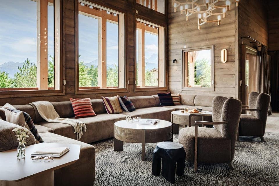 Living room, Seating area