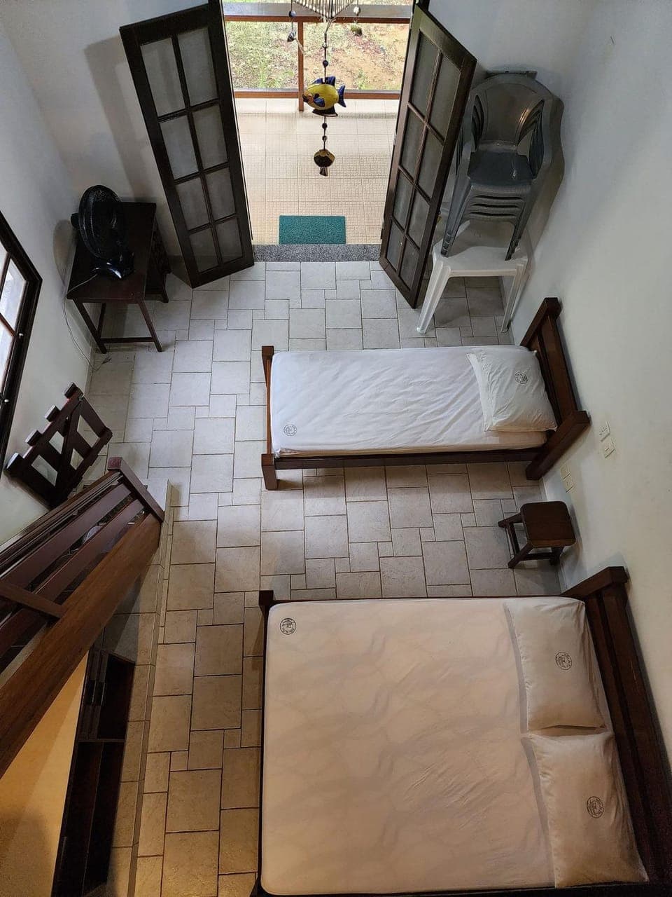 Photo of the whole room