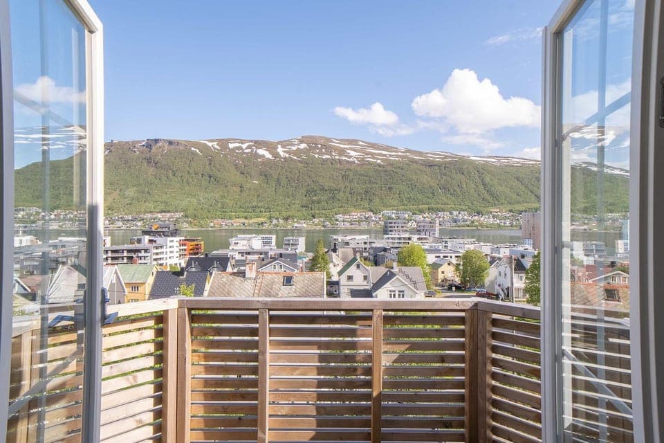Day, Natural landscape, View (from property/room), Mountain view