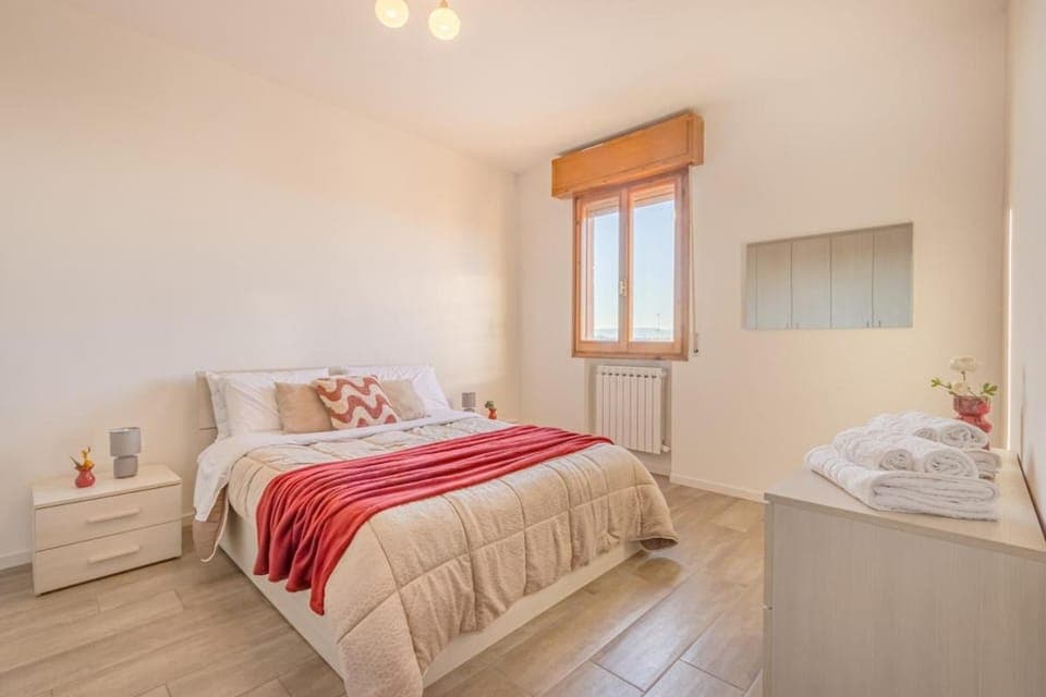 Bed, Photo of the whole room, Bedroom, towels, wardrobe