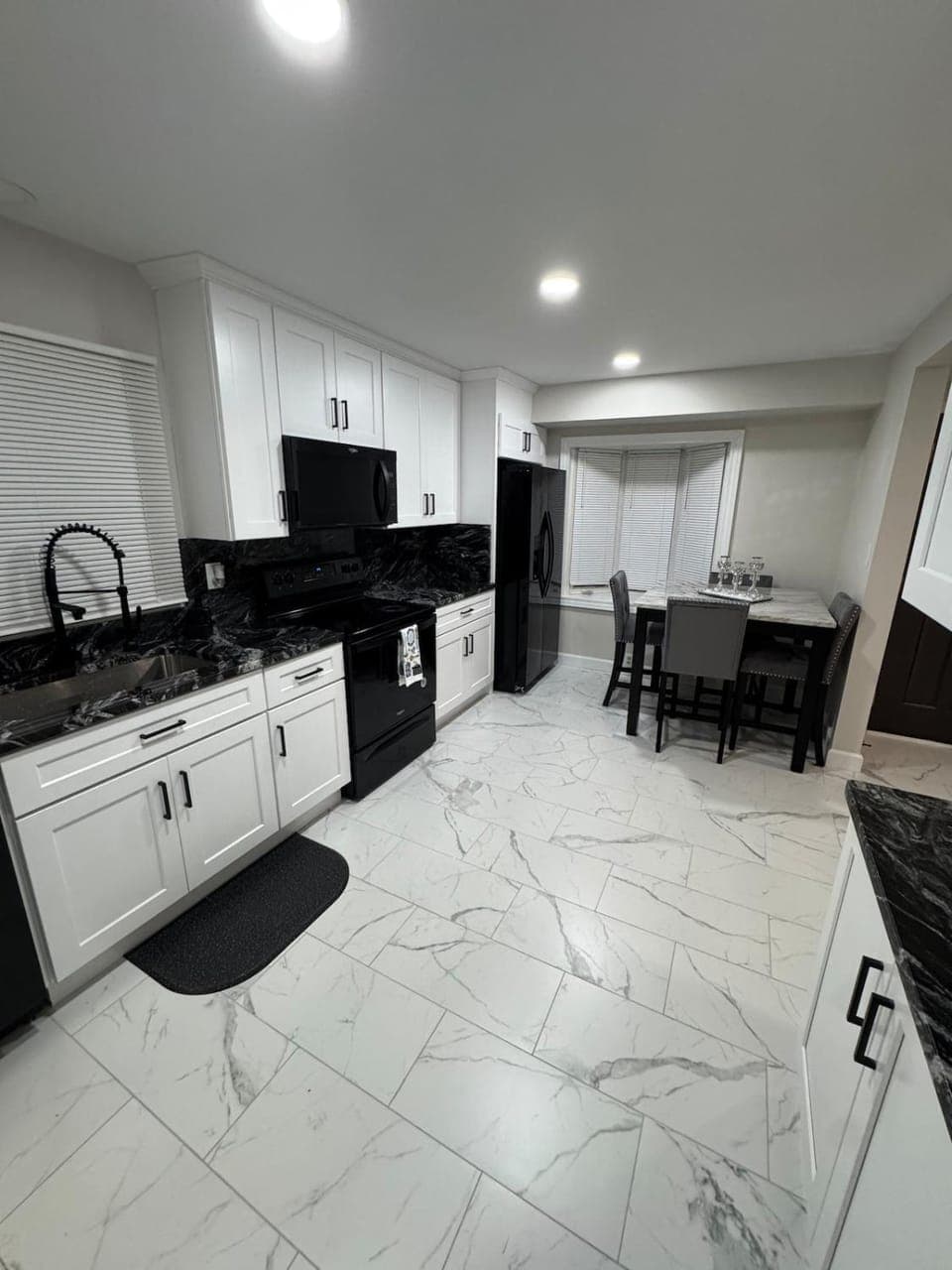 Kitchen or kitchenette, Dining area, dishwasher, oven, stove