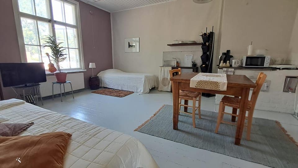 Living room, Bedroom, kitchen