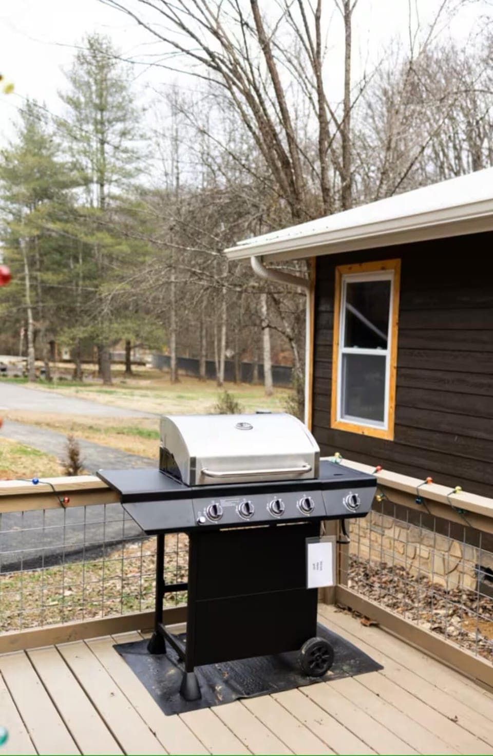 Smoky Mtn Stay near Parkway and Dollywood House in Pigeon Forge