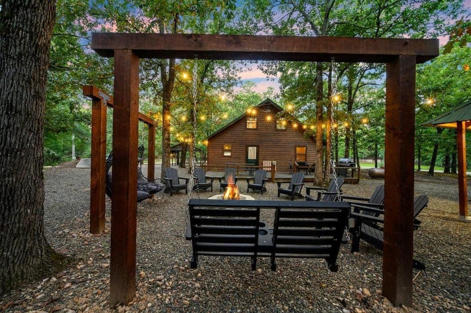 Property building, Patio, Natural landscape, Garden