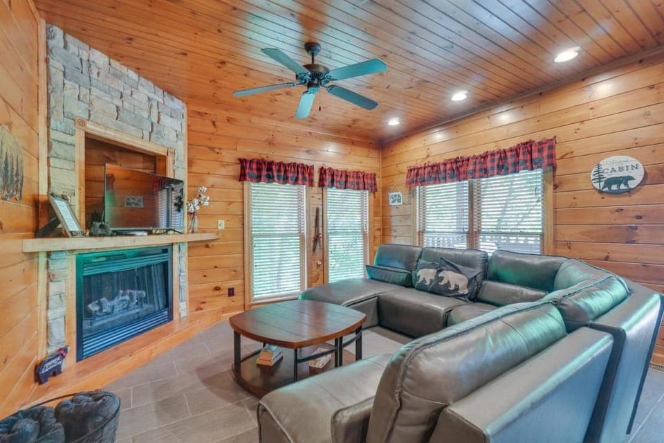 Simply Serene in the Smokies House in Gatlinburg