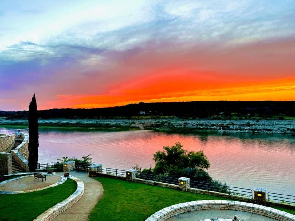 Nearby landmark, Activities