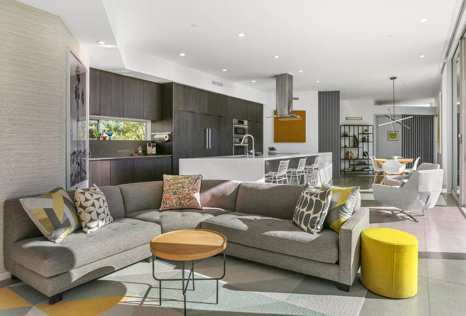 Kitchen or kitchenette, Living room, Seating area