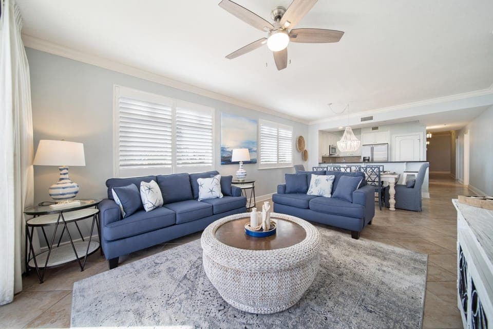 Azure 118 - Beachfront Ground Floor Corner Condo Apartment in Okaloosa Island
