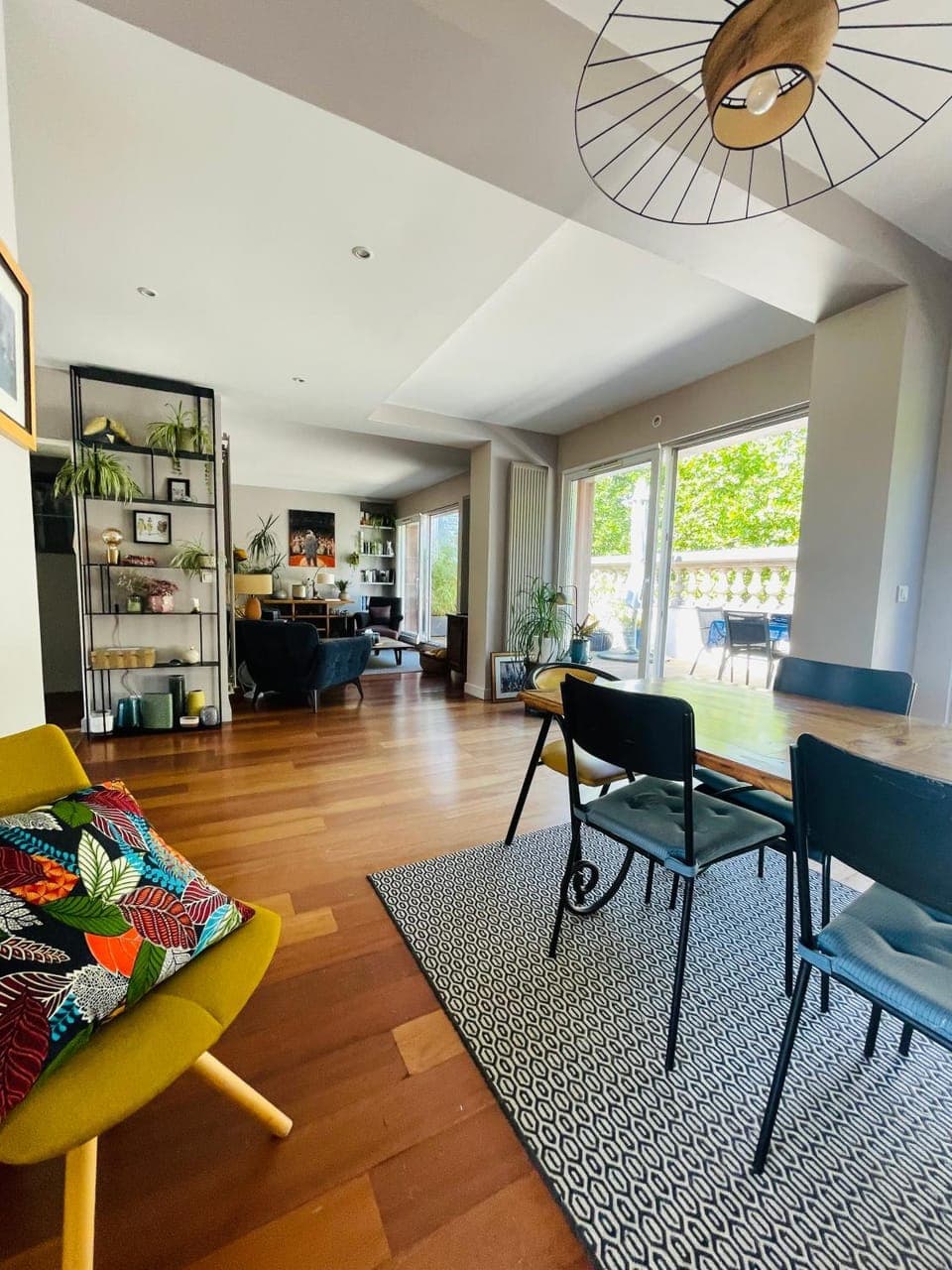 Communal lounge/ TV room, Living room, Dining area