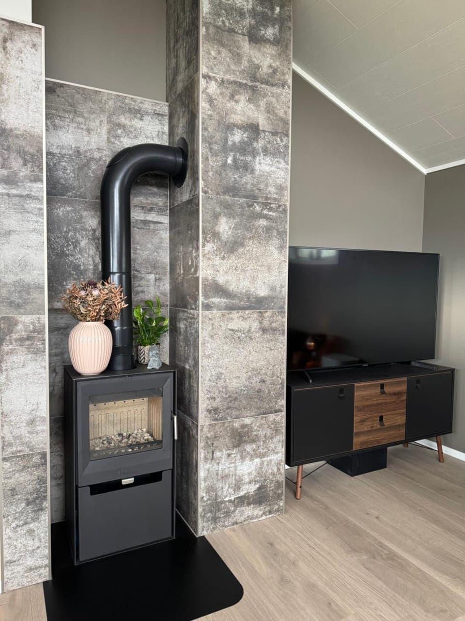 TV and multimedia, fireplace