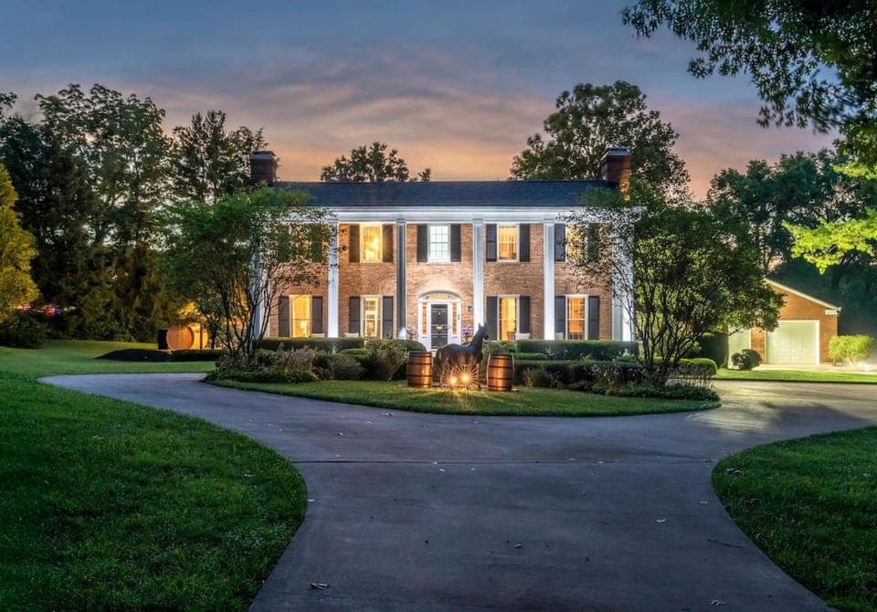 Property building, Night, Natural landscape, Garden, Garden view, Landmark view
