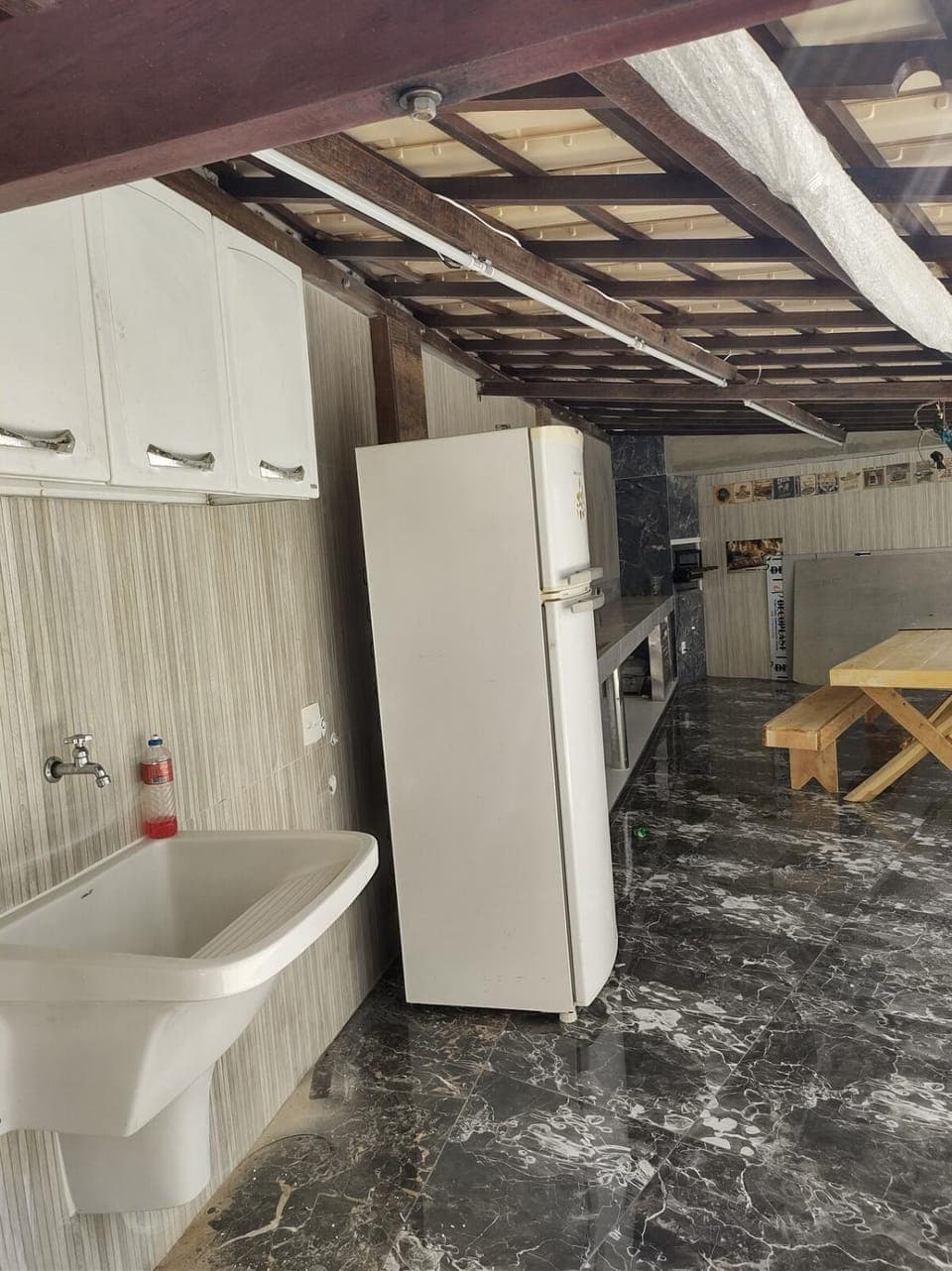 Dining area, minibar, oven, pet friendly, dryer