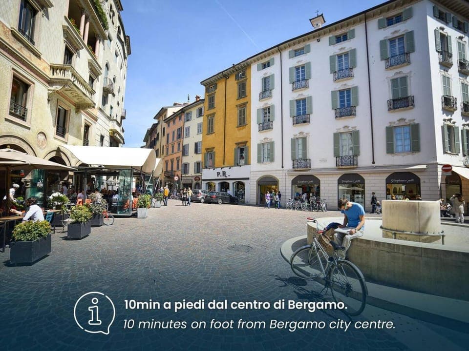 Nearby landmark, Restaurant/places to eat, Activities, Evening entertainment, Text overlay, Entertainment