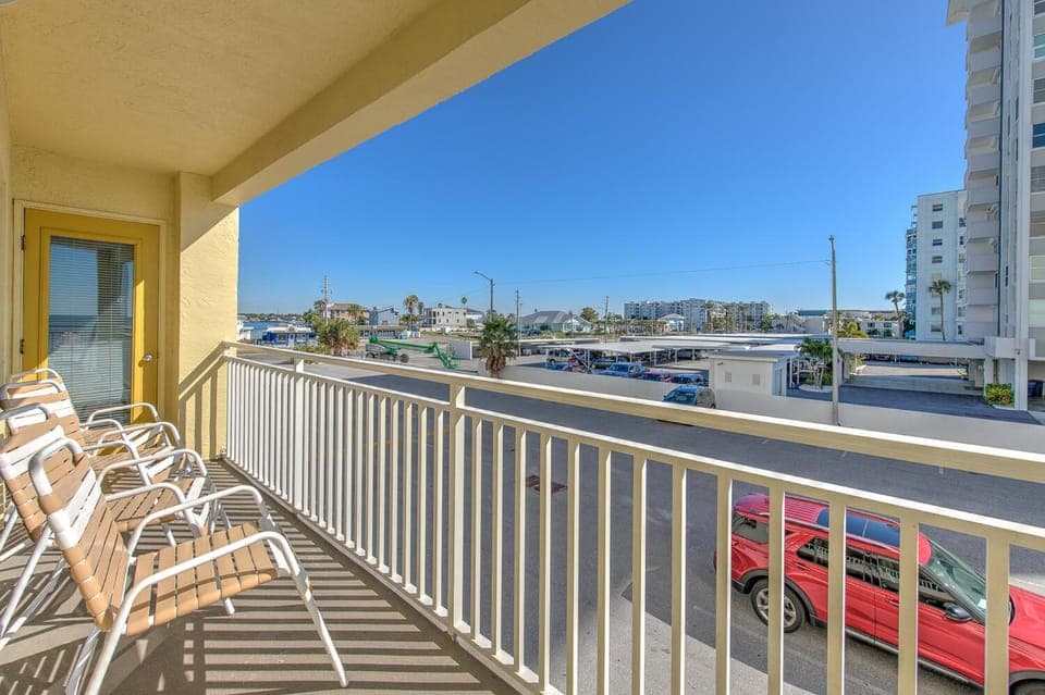 Anglers Cove 103 Apartment in North Redington Beach