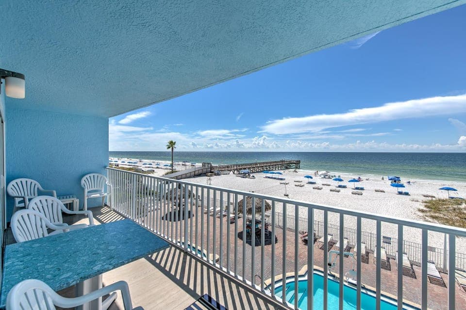 Sand Dollar 210 Apartment in Redington Shores