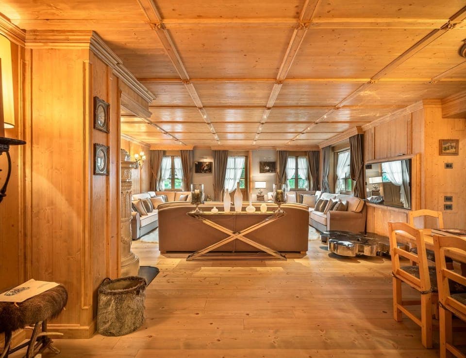 Living room, Seating area