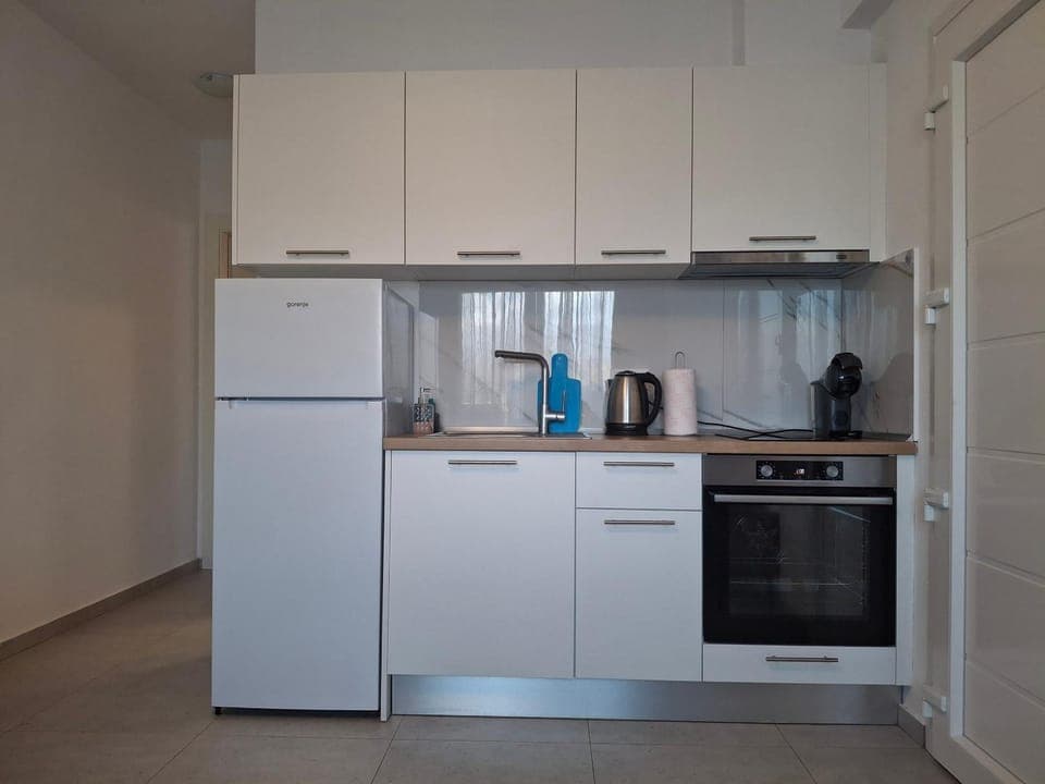 Coffee/tea facilities, Kitchen or kitchenette, oven, toaster