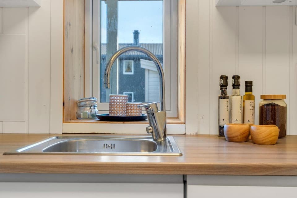 Arctic Escape I Warm & Welcoming I FREE Parking Apartment in Tromso