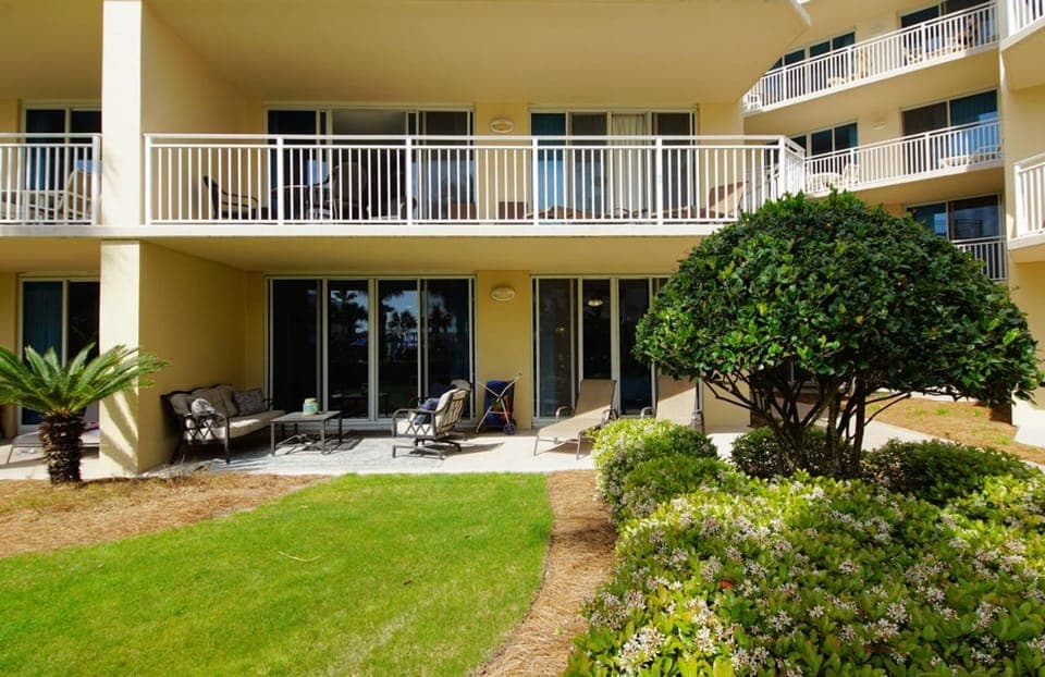 Waterscape C200 - Ground Floor - Easy Access to Waterpark - Free Beach Service Apartment in Okaloosa Island