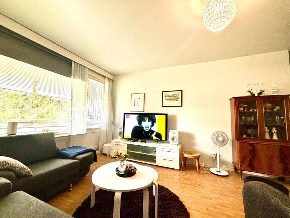 Communal lounge/ TV room, TV and multimedia, Living room