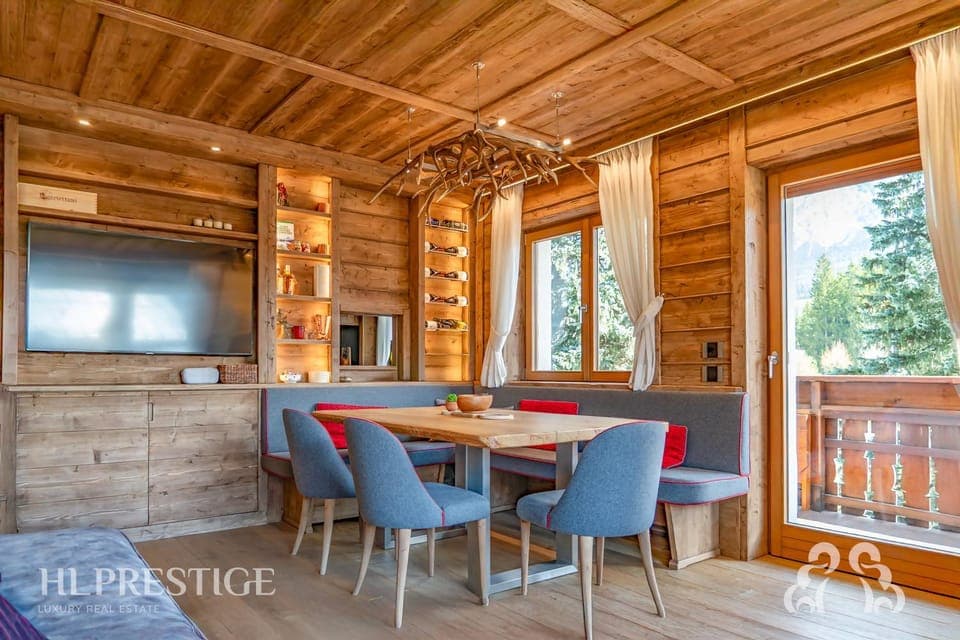 TV and multimedia, Dining area