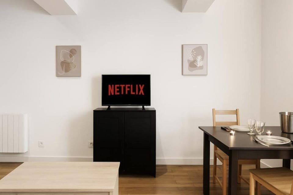 TV and multimedia, Dining area