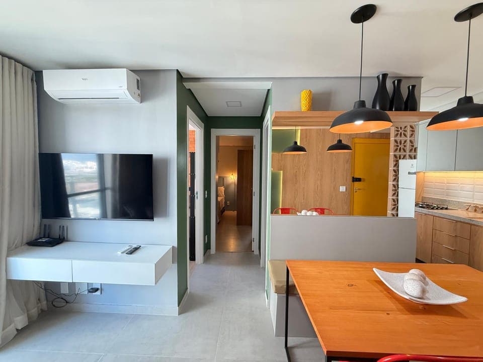 Communal lounge/ TV room, TV and multimedia, Living room, Seating area, Dining area, Evening entertainment