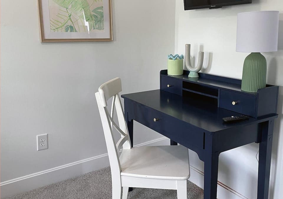 Seating area, Bedroom