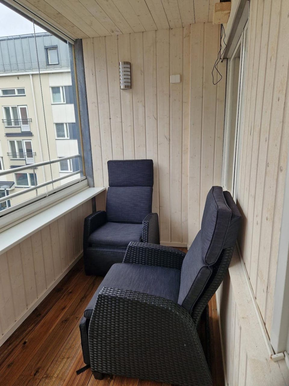 Kajaanin ydinkeskustassa 4 huonetta, keittiö ja sauna Apartment in Finland