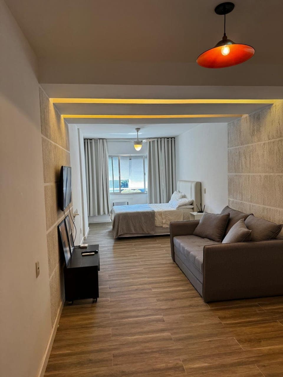 Communal lounge/ TV room, Bed, TV and multimedia, Photo of the whole room, Seating area