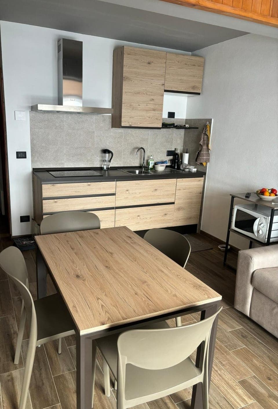 Coffee/tea facilities, Kitchen or kitchenette, Living room, Seating area, Dining area, pet friendly, stove