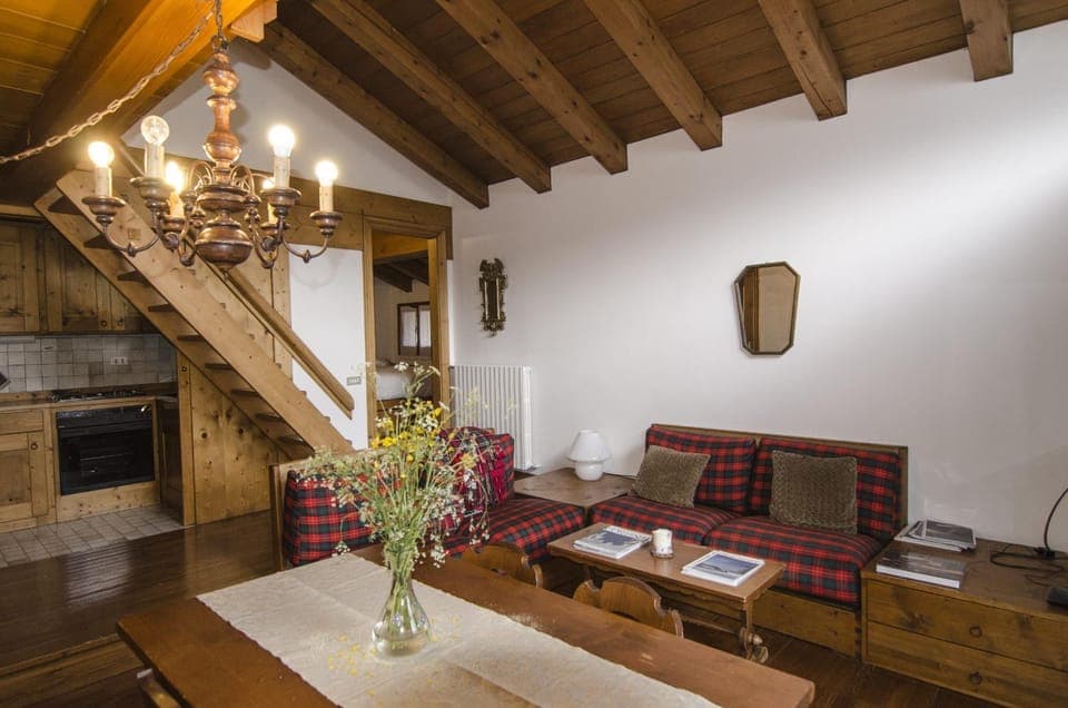 Communal lounge/ TV room, Living room