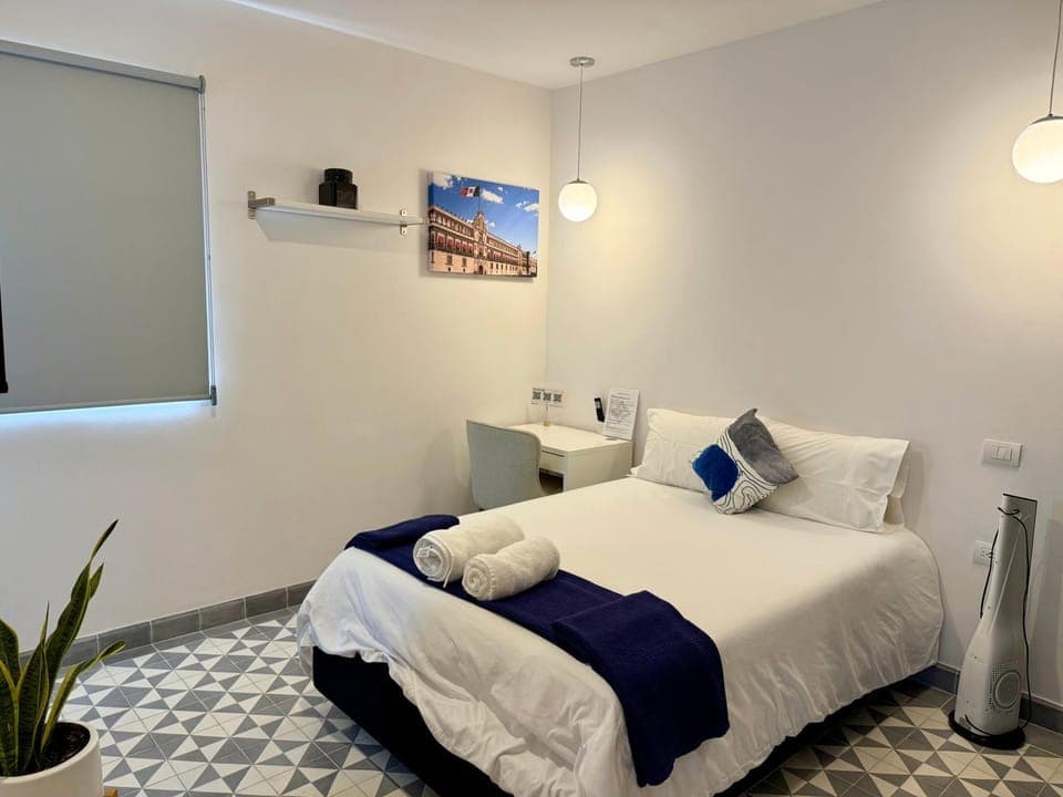 Bed, Photo of the whole room