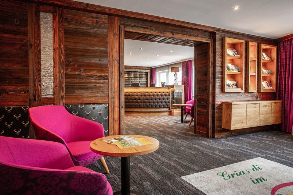 Lobby or reception, Seating area