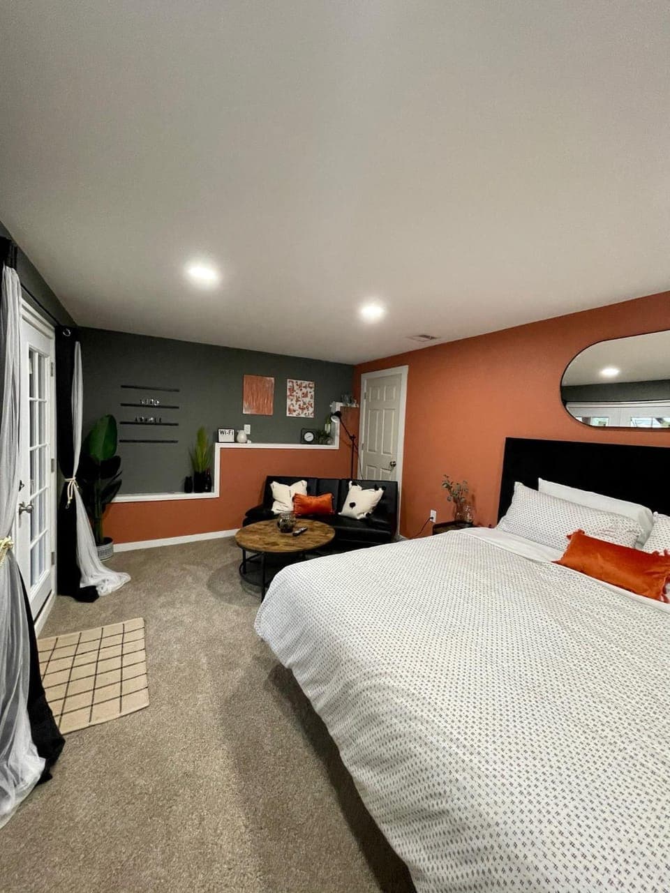 Seating area, Bedroom