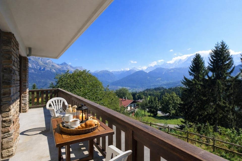 Day, Balcony/Terrace, Mountain view, Time of day