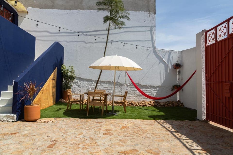 Property building, Patio, Dining area