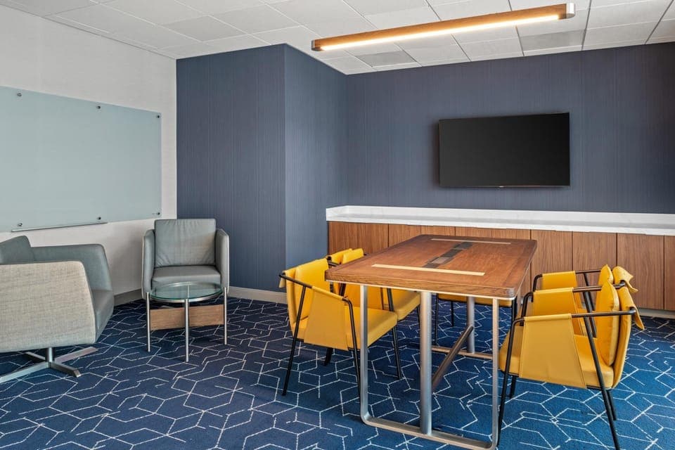 Meeting/conference room