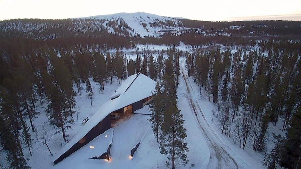 Property building, Nearby landmark, Day, Natural landscape, Bird's eye view, Winter, Mountain view