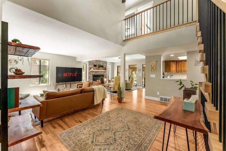 Spacious Comfort in Scenic Monument House in Monument