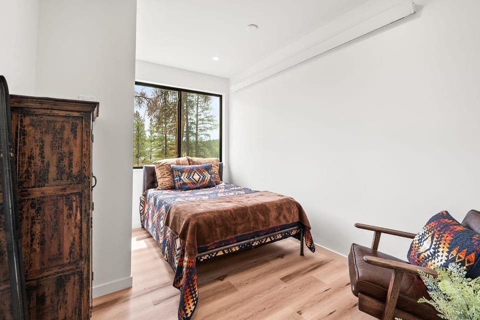 Bed, Bedroom