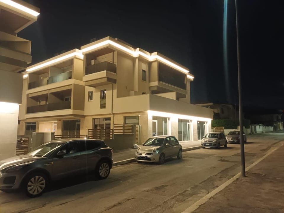 Property building, Location