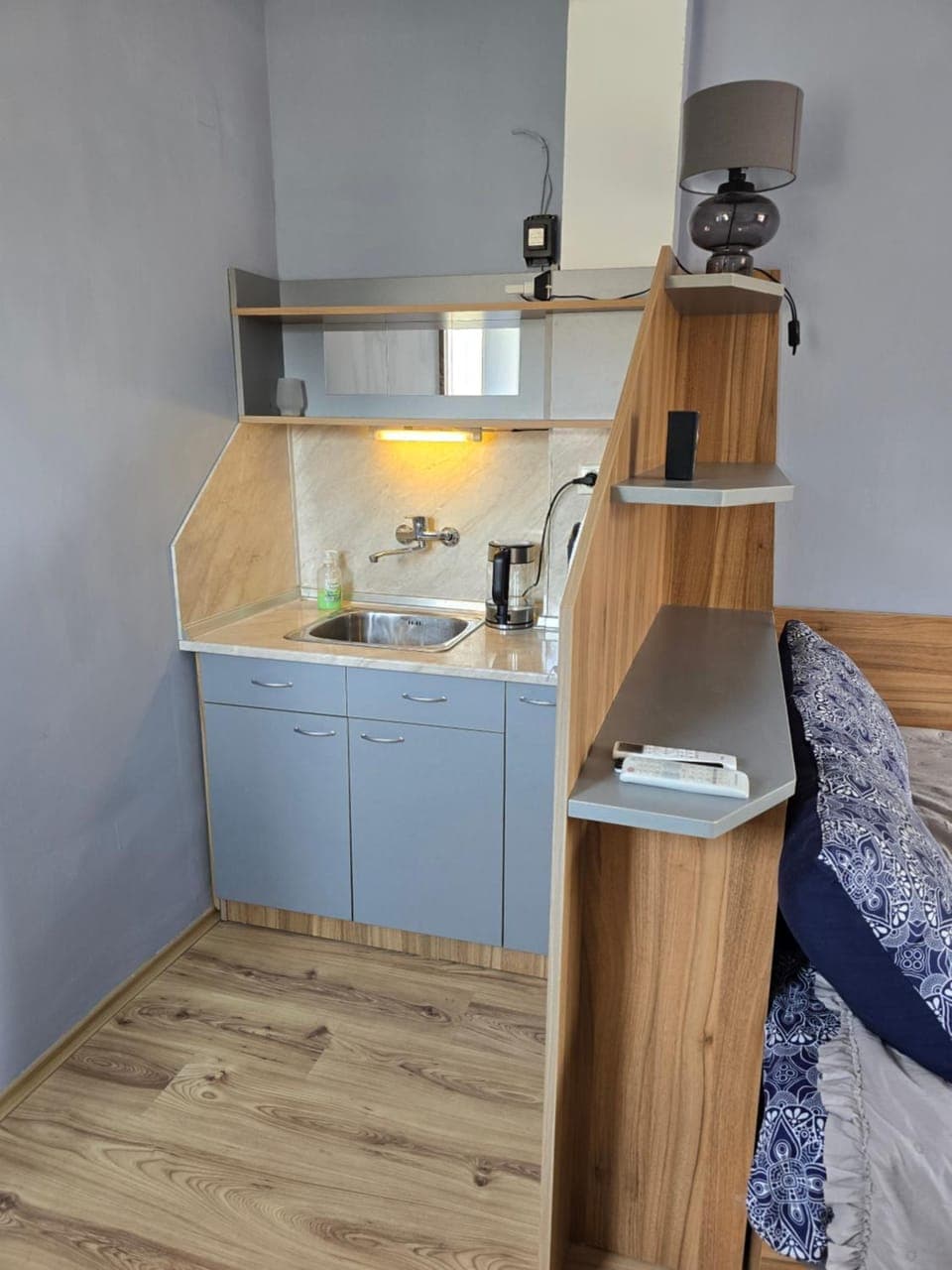 Photo of the whole room, Bedroom