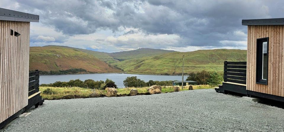 Property building, Day, Natural landscape, Lake view, Mountain view, River view