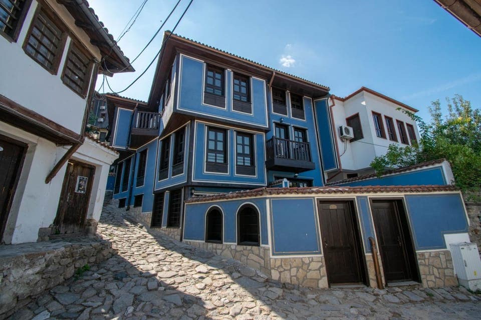 Property building, Facade/entrance