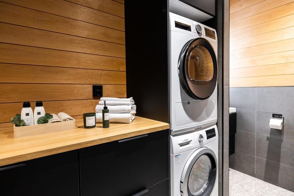 towels, washing machine, dryer